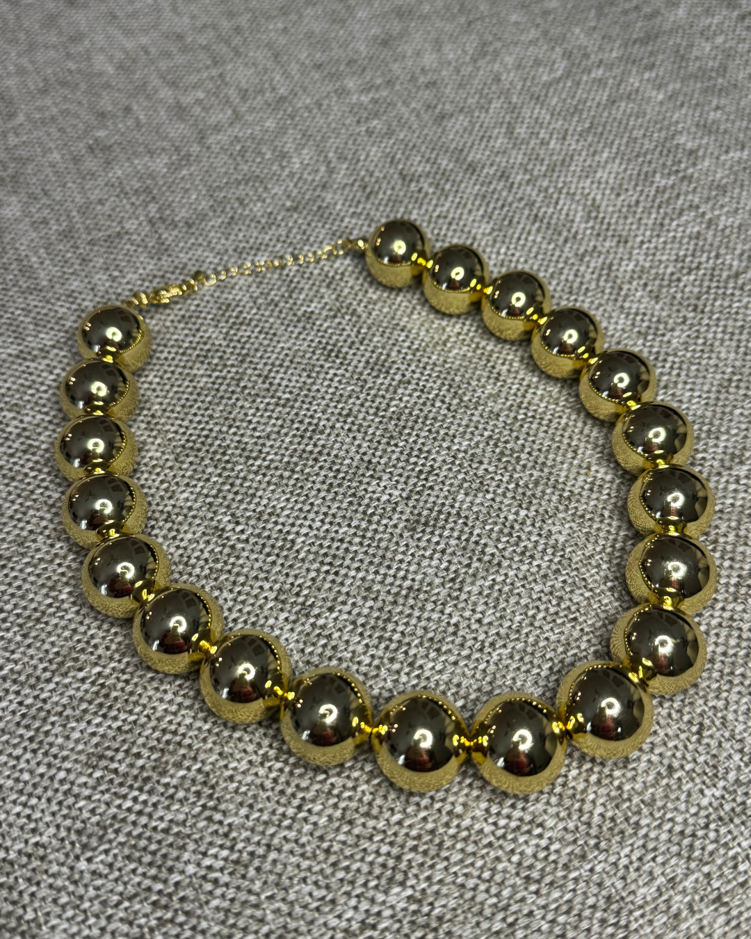 CHUNKY BALLS ADJUSTABLE NECKLACE GOLD 10MM